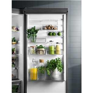 Electrolux 600 Series, No Frost, 269 L, height 189 cm - Built-in Refrigerator